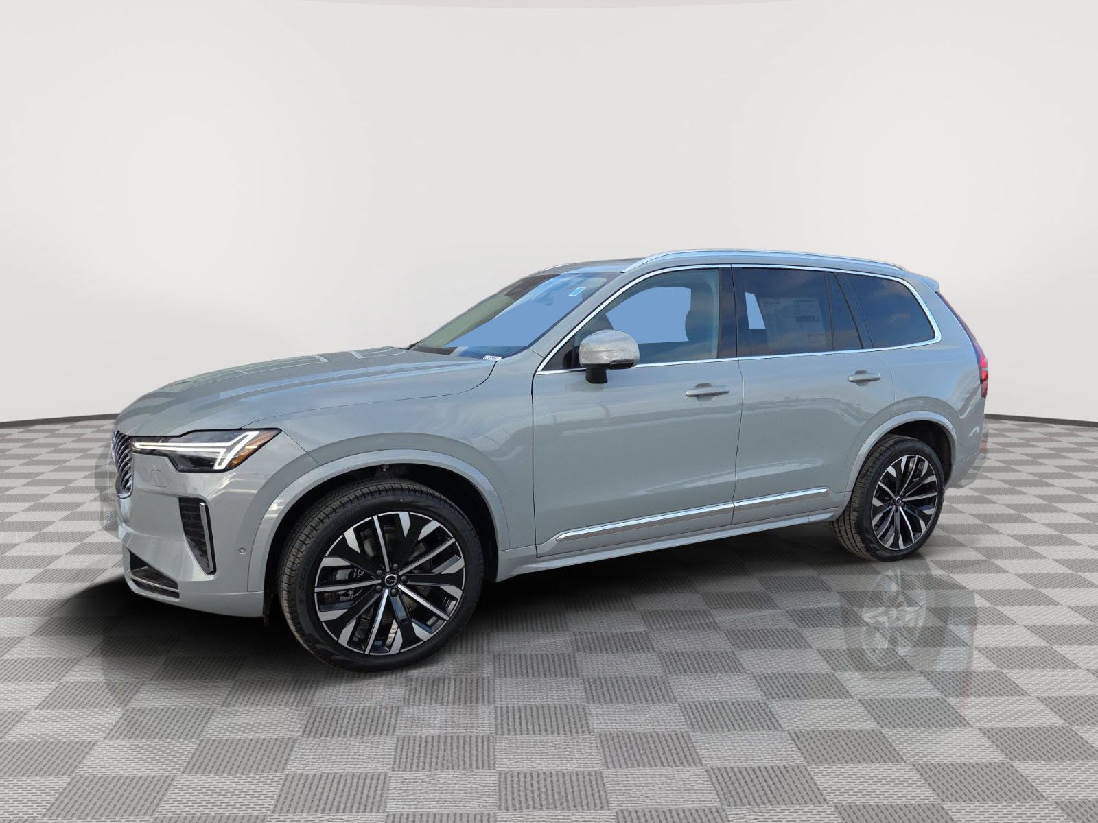 2026 Volvo XC90 Plus