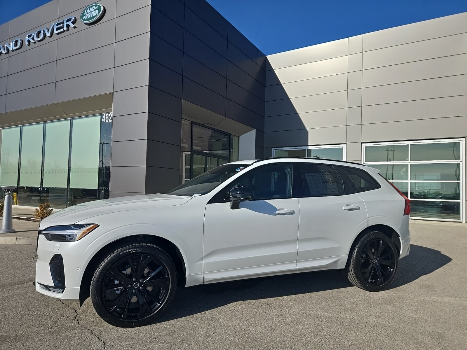 2026 Volvo XC60 Ultra's photo