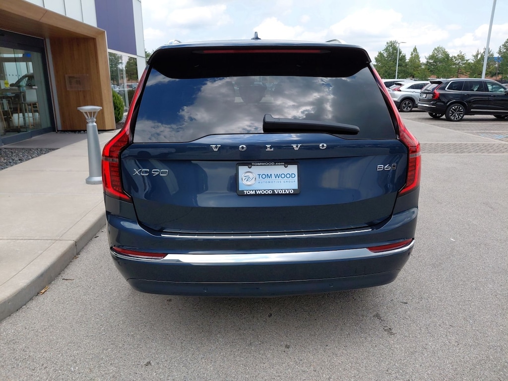 New 2026 Volvo XC90 B6 Plus 7-Seater SUV