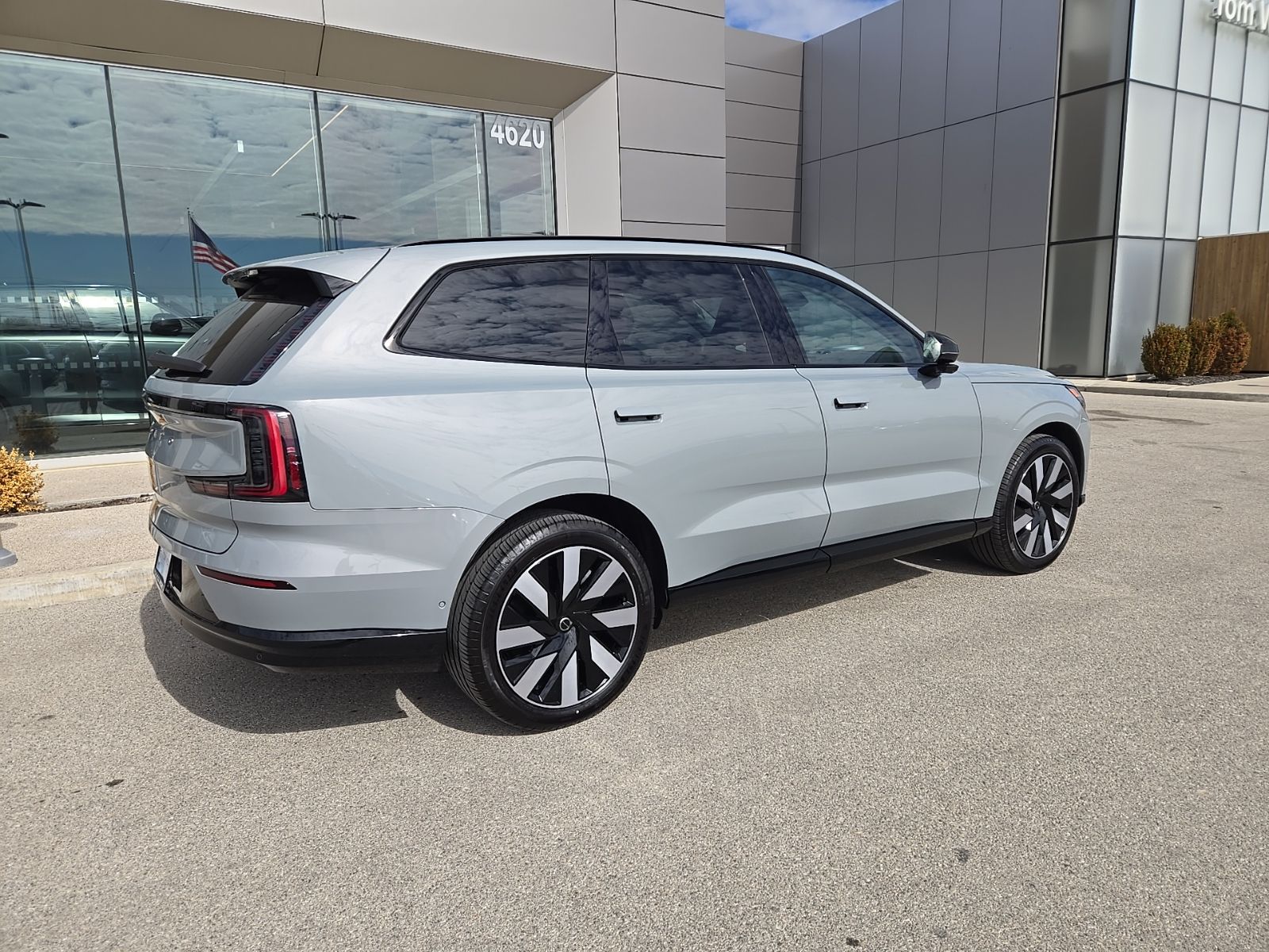 Used 2025 Volvo EX90 Ultra with VIN 7JDEV3VL9SG000821 for sale in Indianapolis, IN