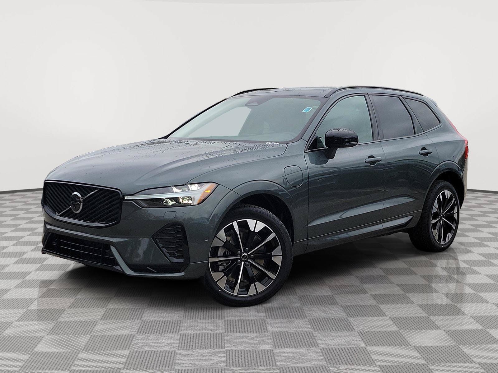 2027 Volvo XC60 Plug-In Hybrid