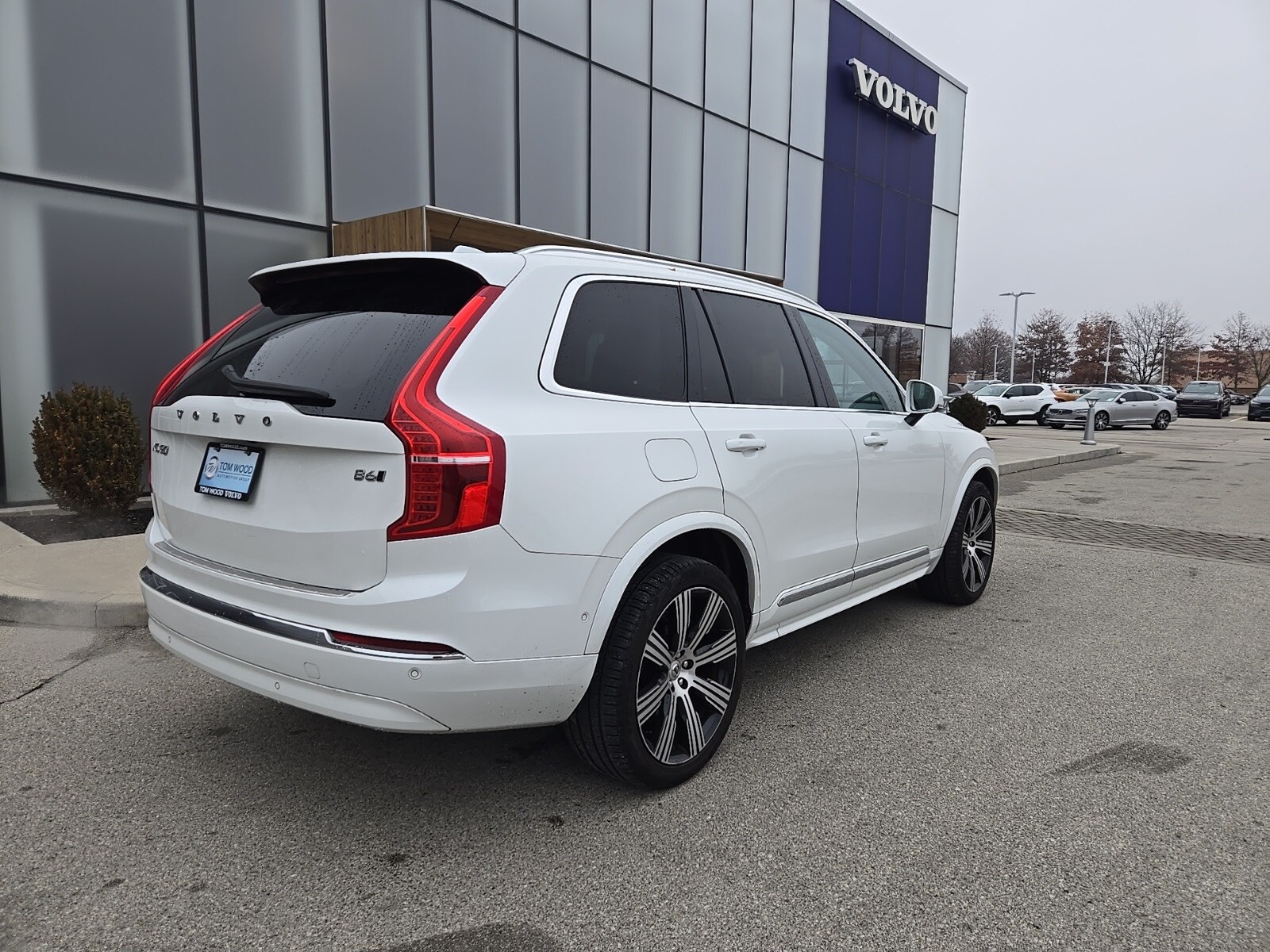 2023 Volvo XC90 Ultimate photo 2