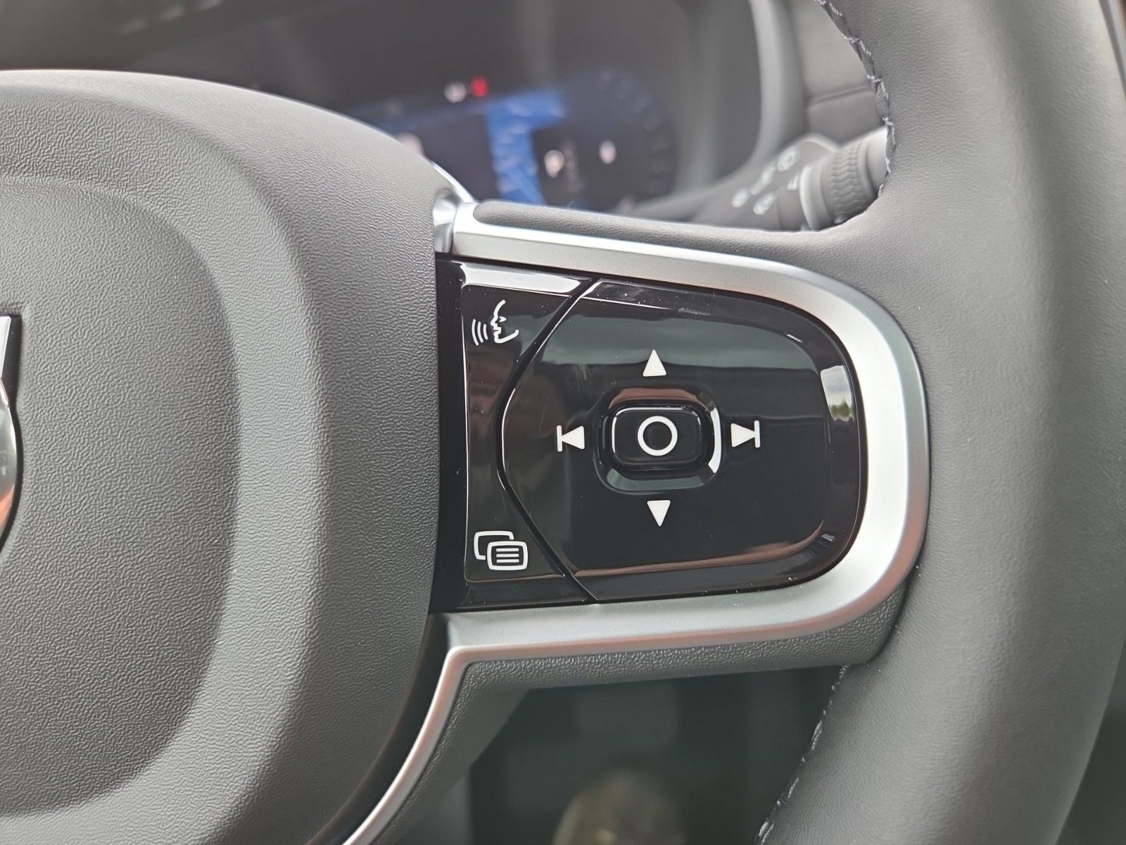 2026 Volvo XC90 Ultra - Photo 36