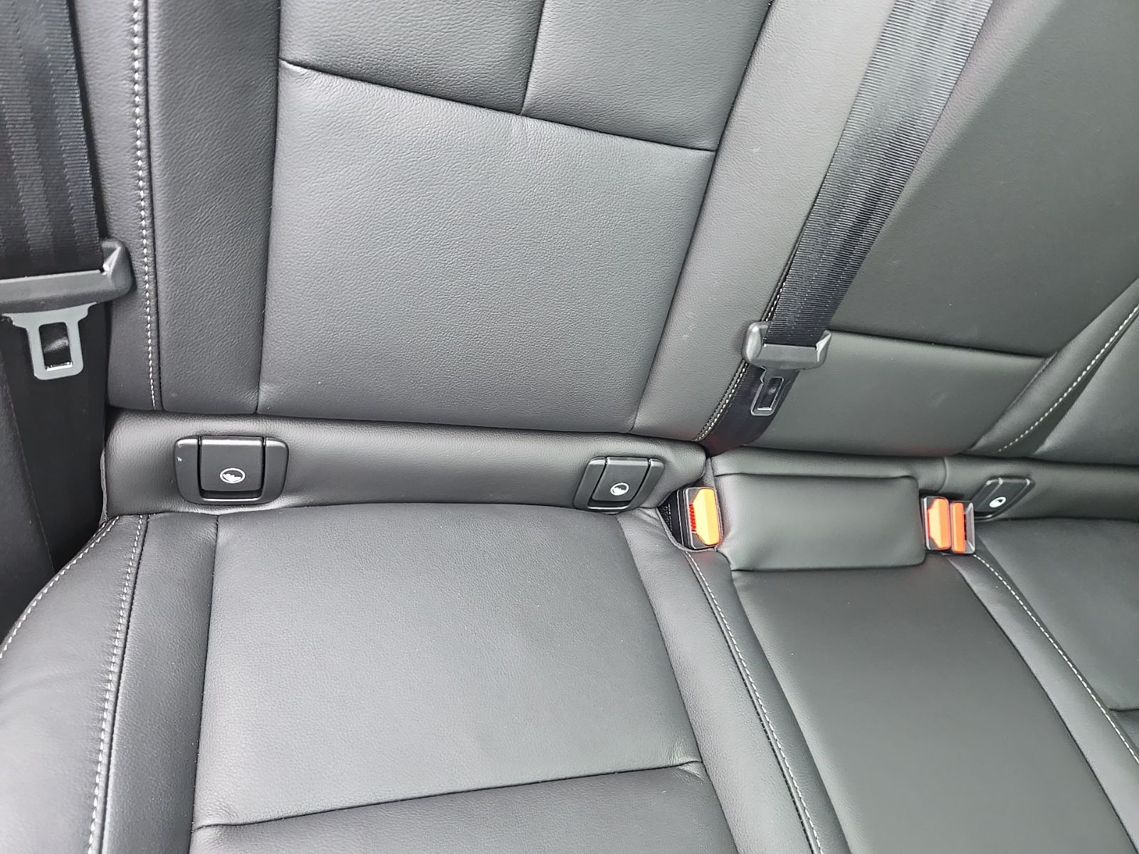 2026 Volvo XC40 Plus - Photo 30