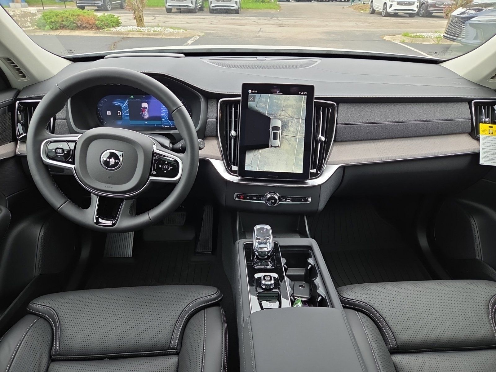 2026 Volvo XC90 Ultra - Photo 33