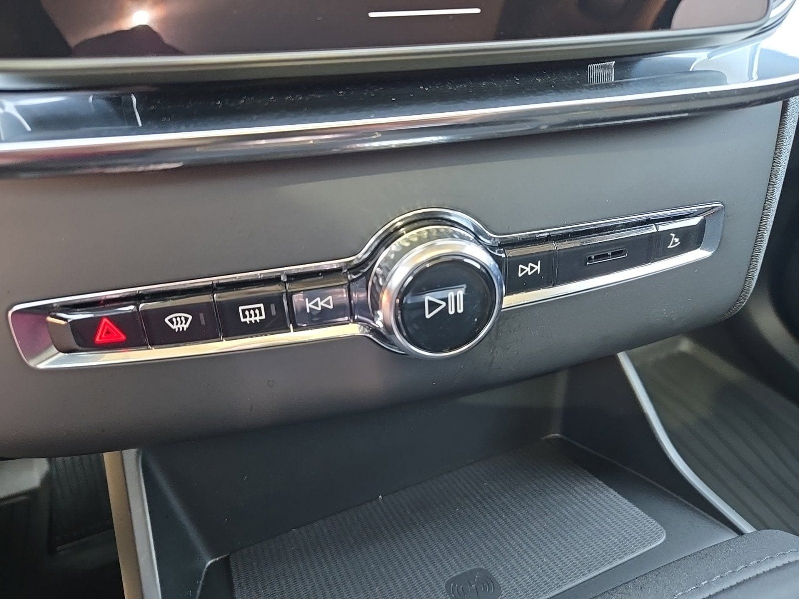 2026 Volvo XC90 Plus - Photo 43