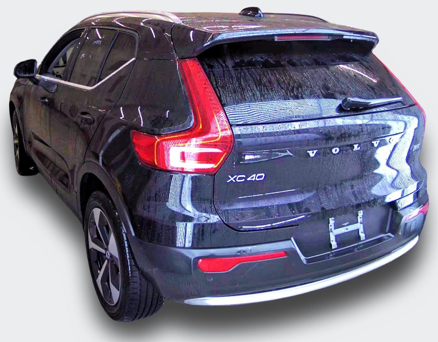 2025 Volvo XC40 Plus photo 3