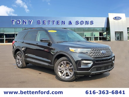 2023 Ford Explorer XLT Sport App/ Moon/ Nav/ 2nd Row Buckets/ 20s/ 4WD