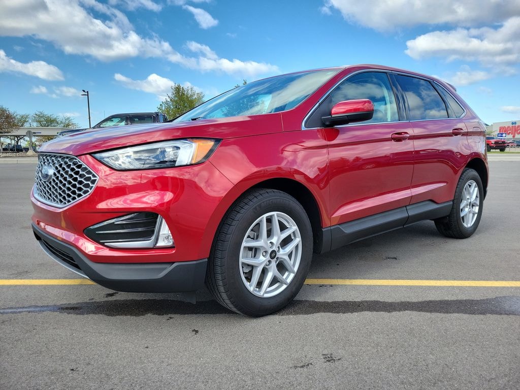 Used 2024 Ford Edge SEL SUV