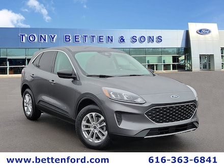 2022 Ford Escape SE/ Cold Weather/ Power Liftgate/ Power Seat/ AWD