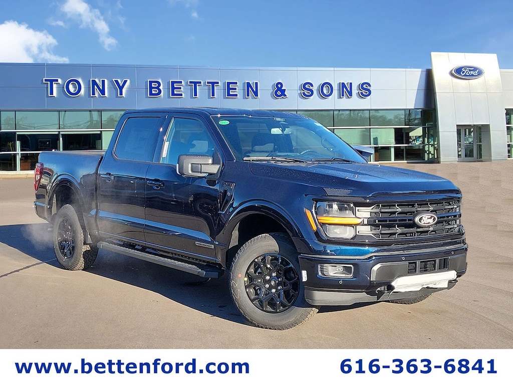 New 2025 Ford F-150 XLT Truck SuperCrew Cab