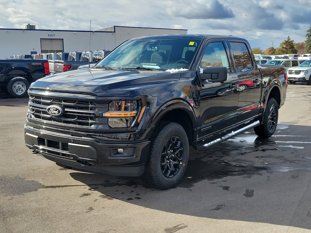 New 2025 Ford F-150 XLT Truck SuperCrew Cab