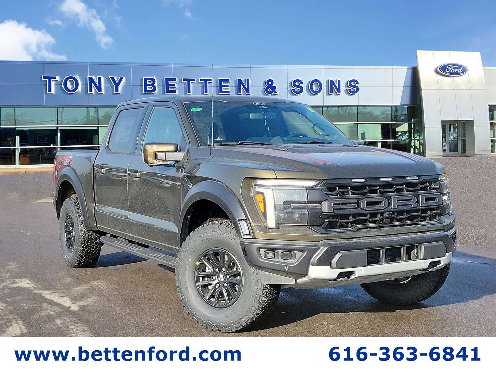 2025 Ford F-150 Raptor's photo