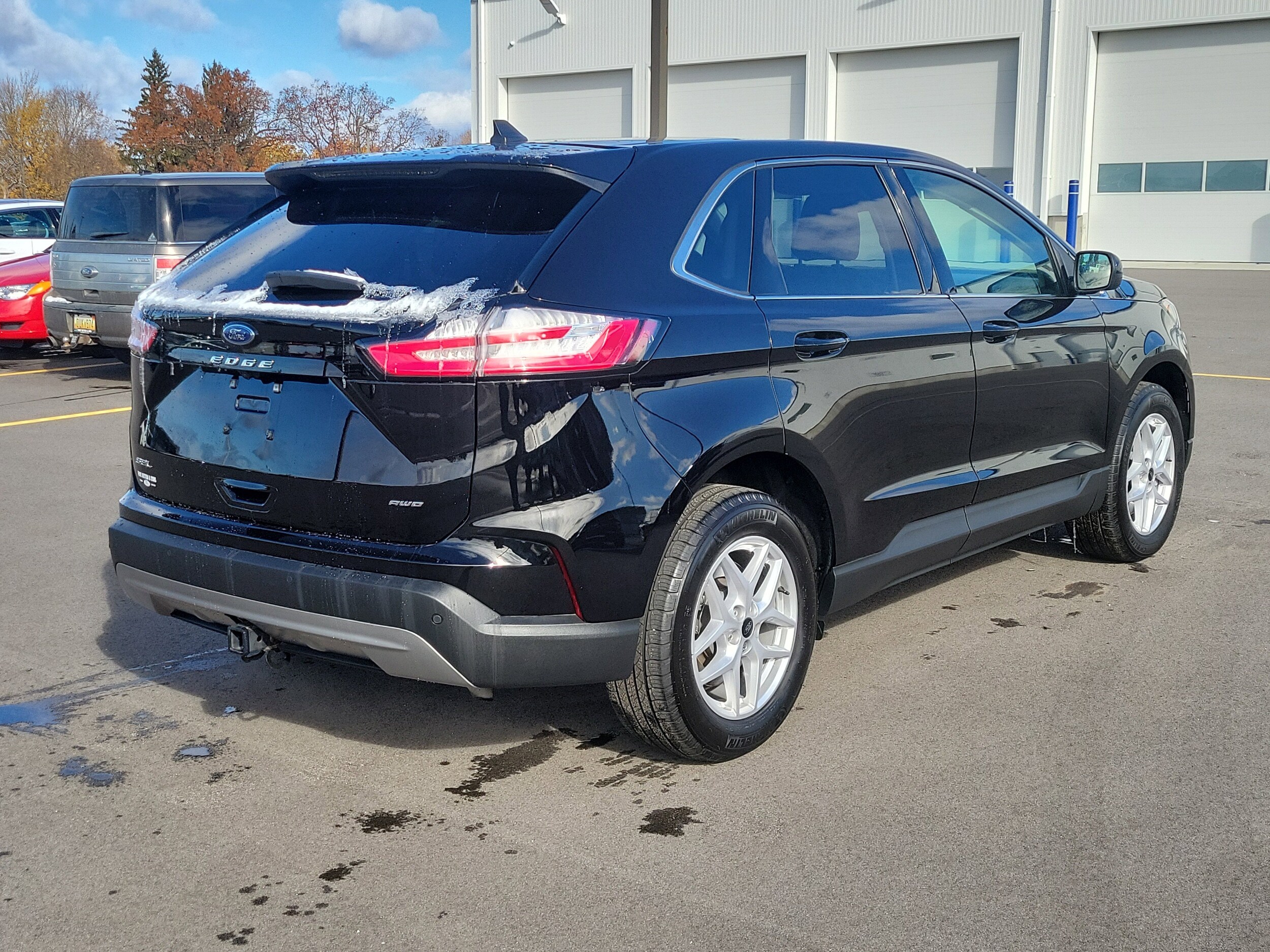 2024 Ford Edge SEL photo 4
