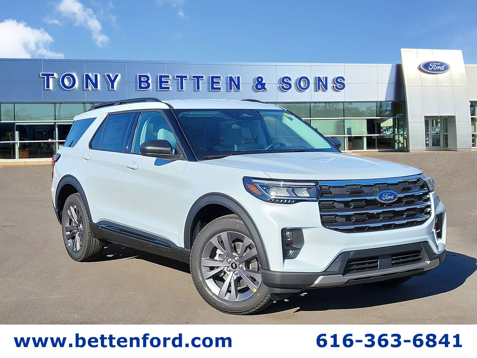 2026 Ford Explorer Active's photo