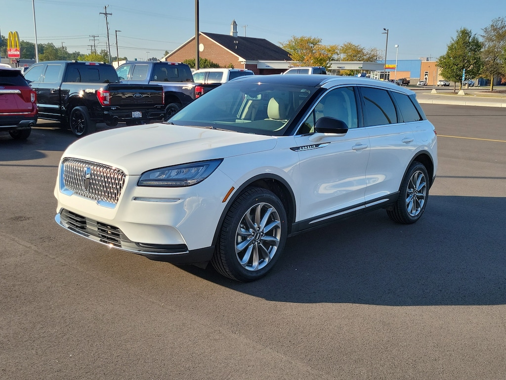 Used 2022 Lincoln Corsair Elements Pkg/ Nav/ Moonroof/ Power Liftgate/ AWD