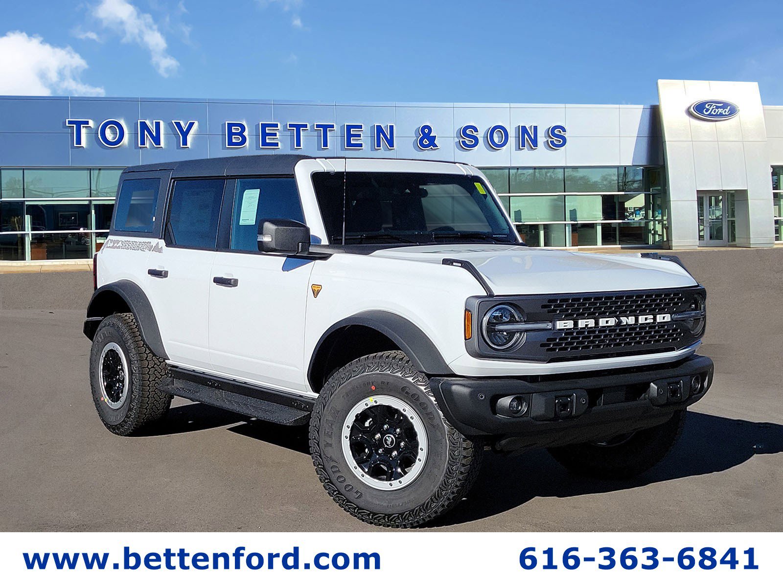2025 Ford Bronco 4-Door Badlands's photo