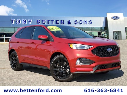 2022 Ford Edge ST-Line/ Navigation/ Moonroof/ 20s/ Power Liftgate AWD