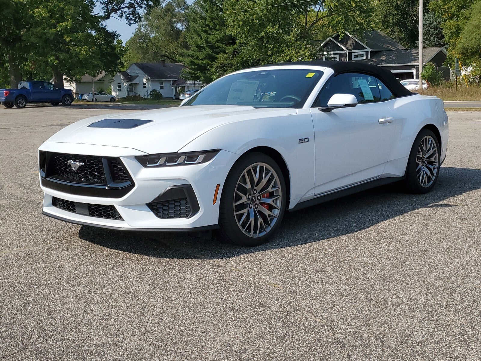 2024 Ford Mustang GT Premium Convertible photo 2