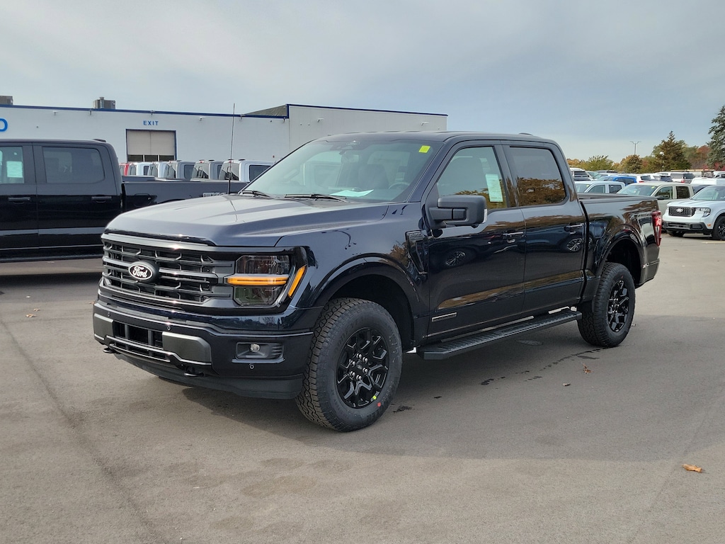New 2025 Ford F-150 XLT Truck SuperCrew Cab