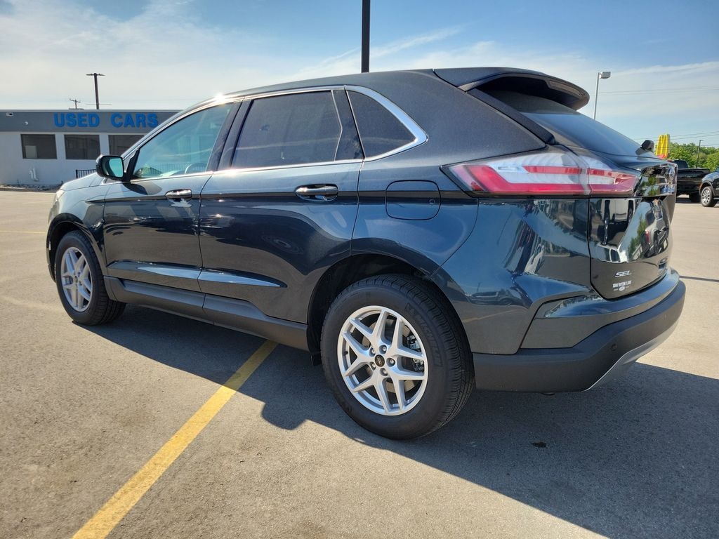 Used 2024 Ford Edge SEL SUV