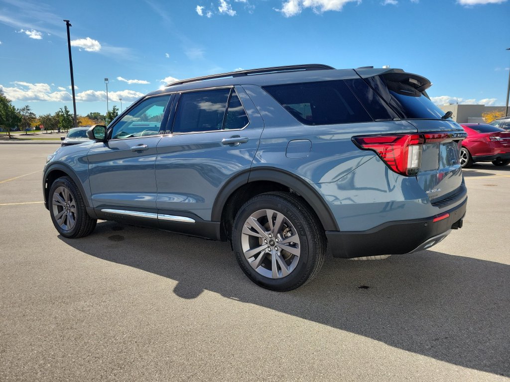 Used 2025 Ford Explorer Active SUV