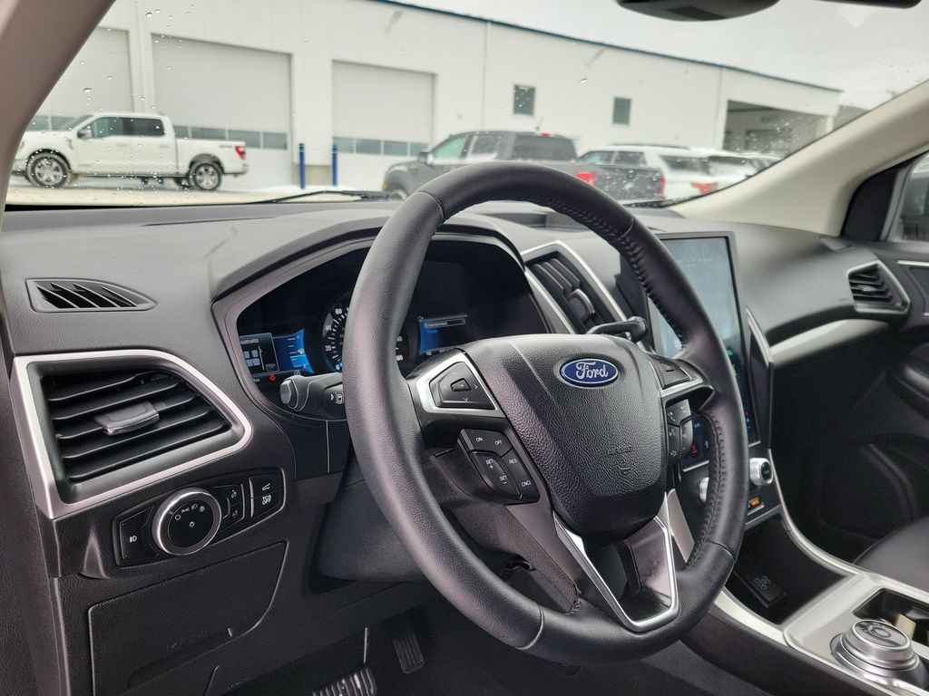 2024 Ford Edge SEL - Photo 21