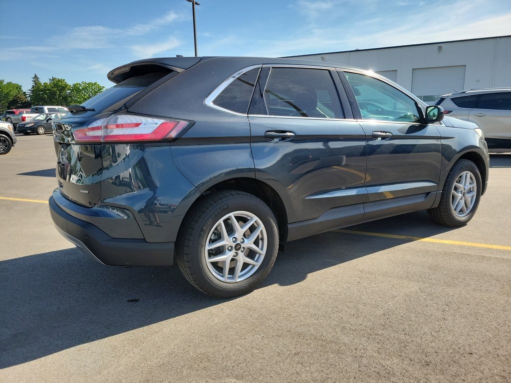 Used 2024 Ford Edge SEL SUV