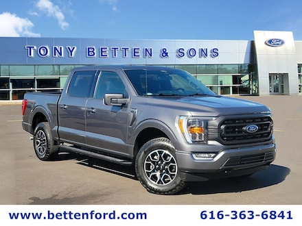 2022 Ford F-150 XLT Sport App/ 5.0L V8/ Black Wheels/ Remote Start 4WD SuperCrew