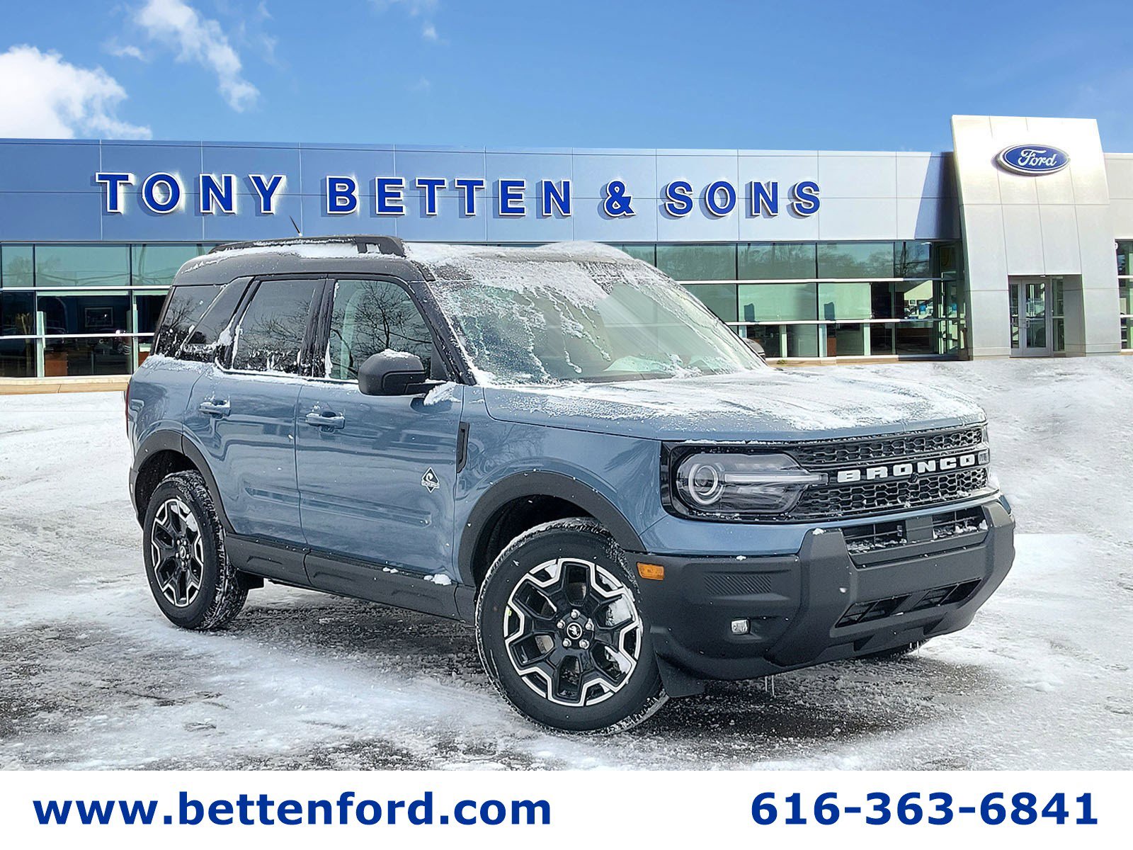 2025 Ford Bronco Sport Outer Banks's photo