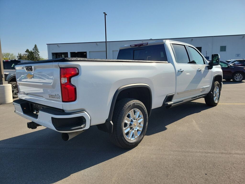 Used 2024 Chevrolet Silverado 2500HD High Country Truck