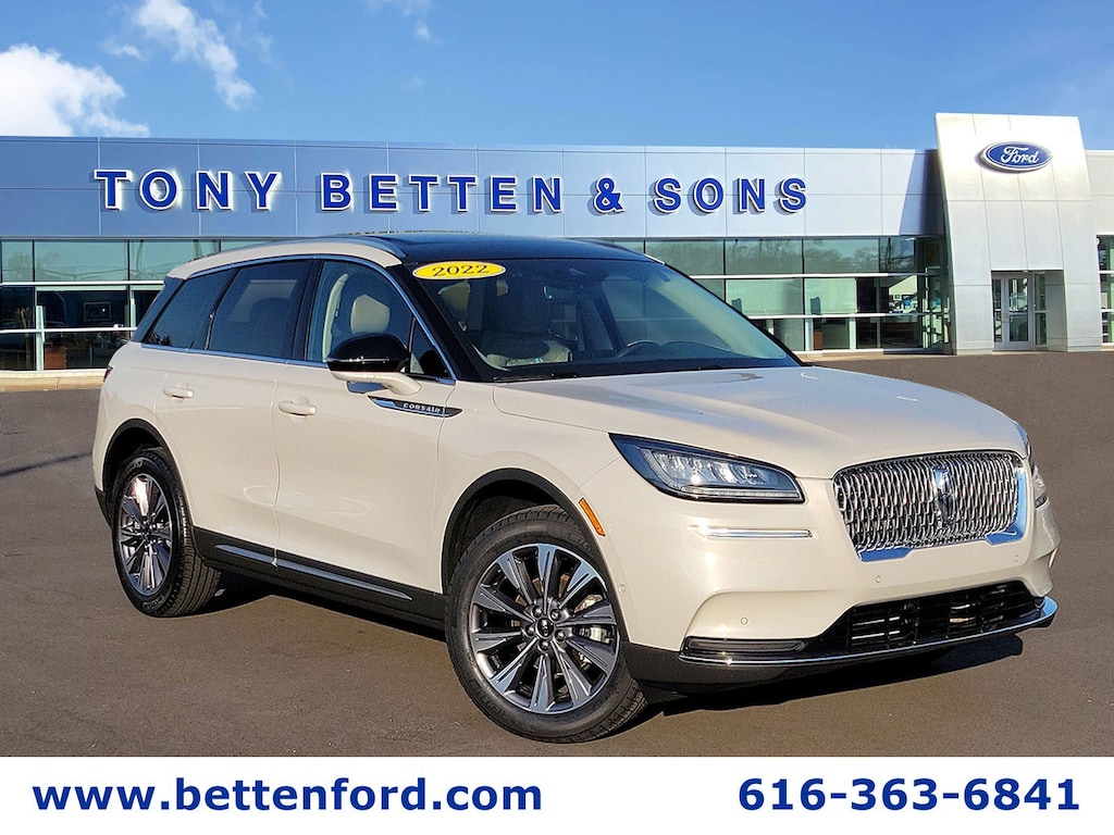 Used 2022 Lincoln Corsair Reserve/ Moon/ Nav/ Elements Pkg/ 19s/ AWD