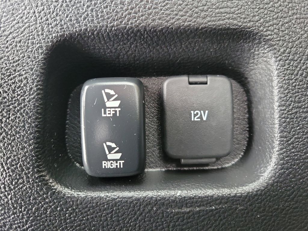 2024 Ford Edge SEL - Photo 9