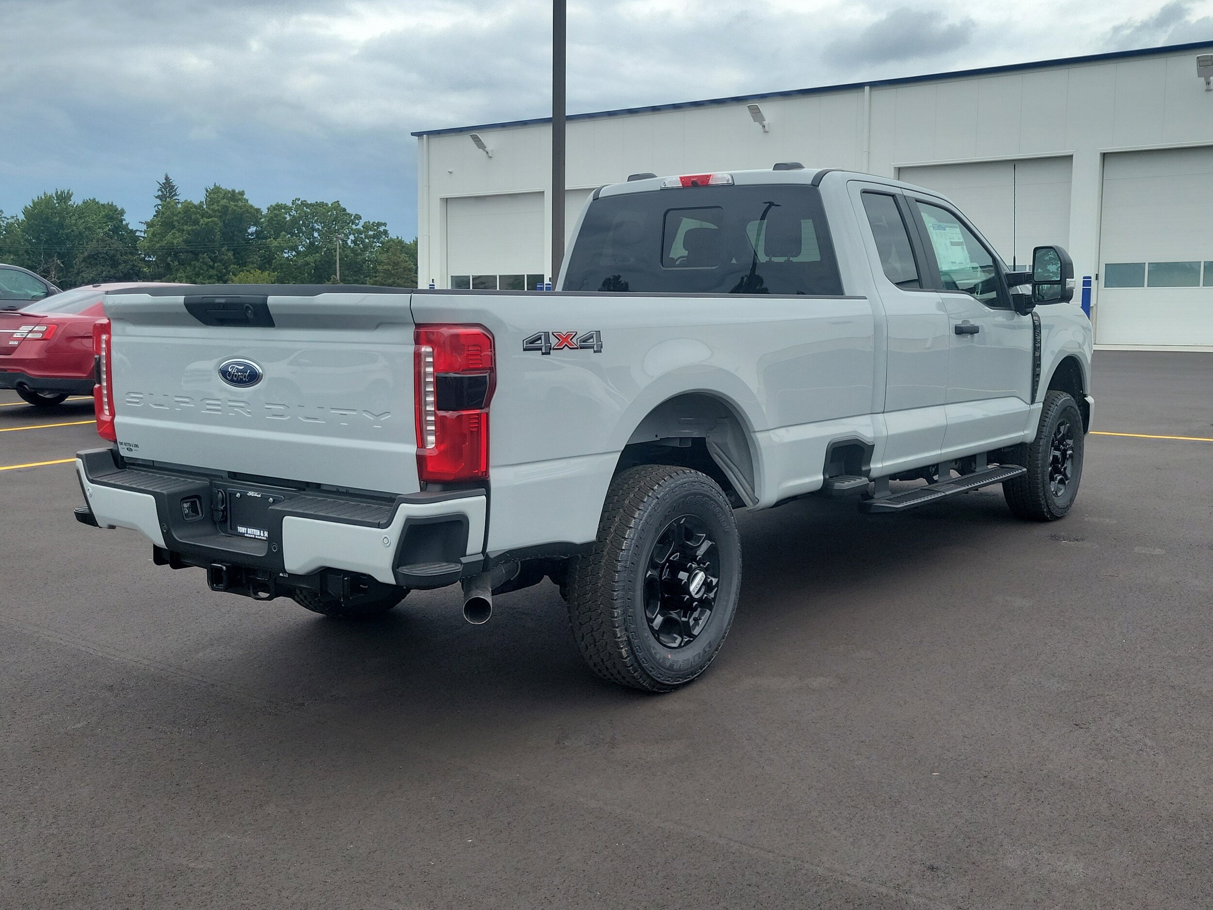 2025 Ford F-350 XL photo 4