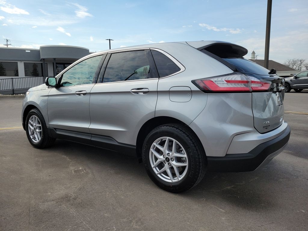 Used 2024 Ford Edge SEL SUV