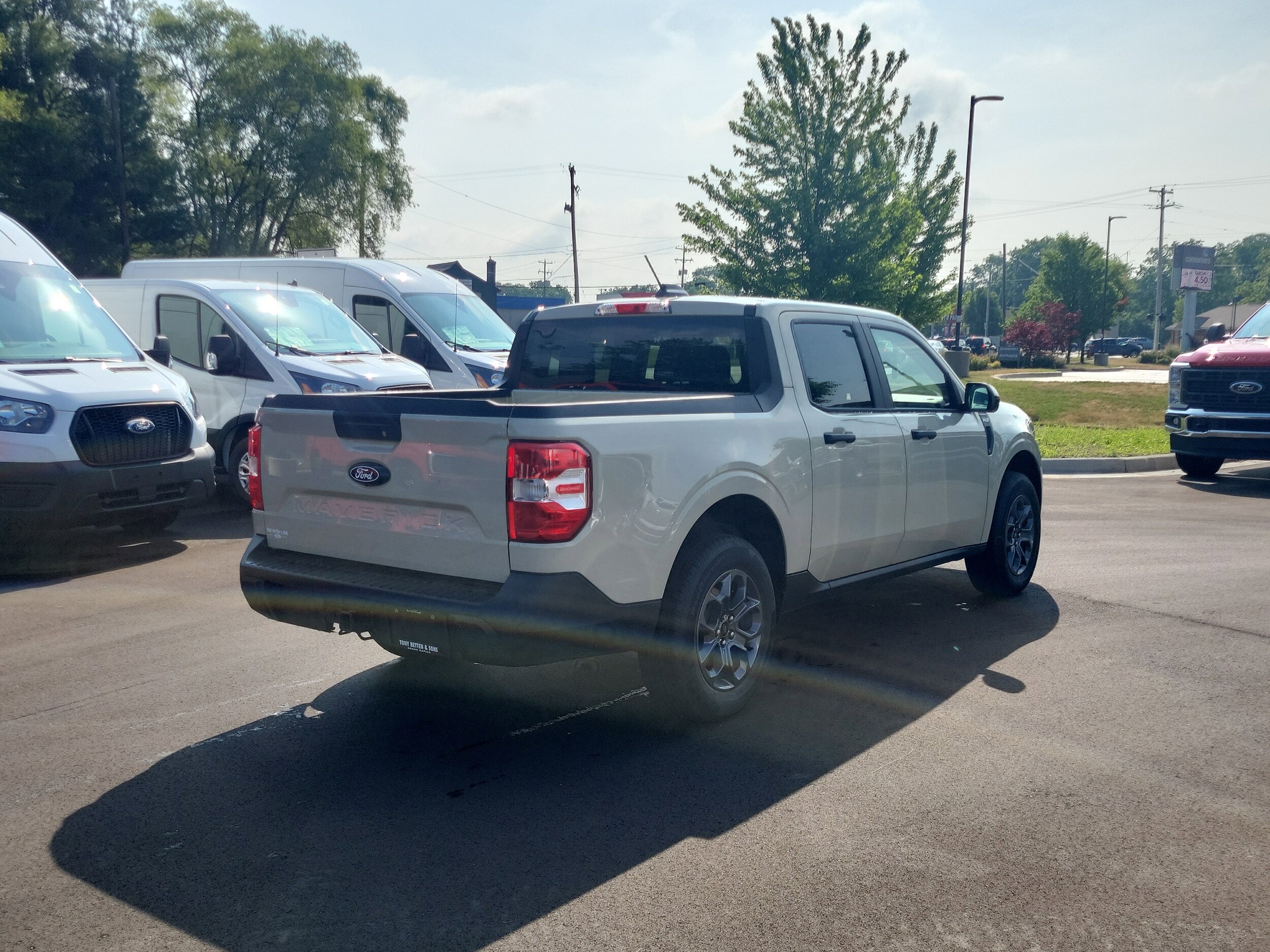 2025 Ford Maverick XLT photo 4