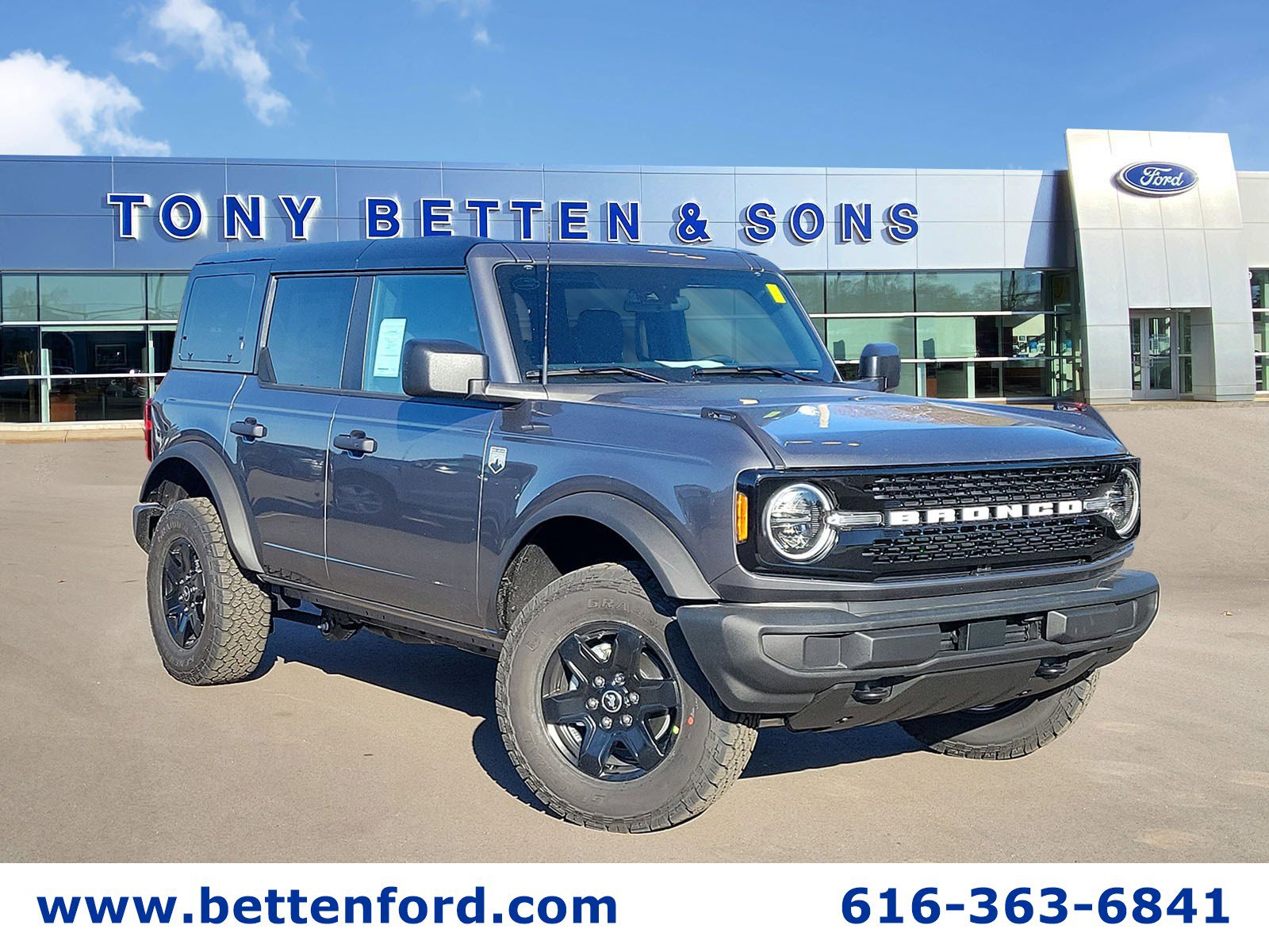 2025 Ford Bronco 4-Door Big Bend's photo