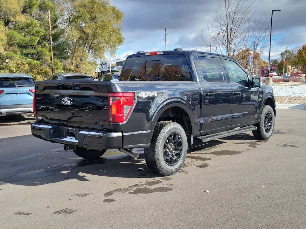 New 2025 Ford F-150 XLT Truck SuperCrew Cab