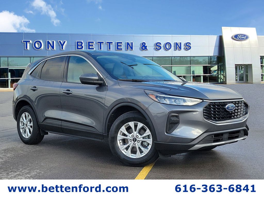 2023 Ford Escape SUV 