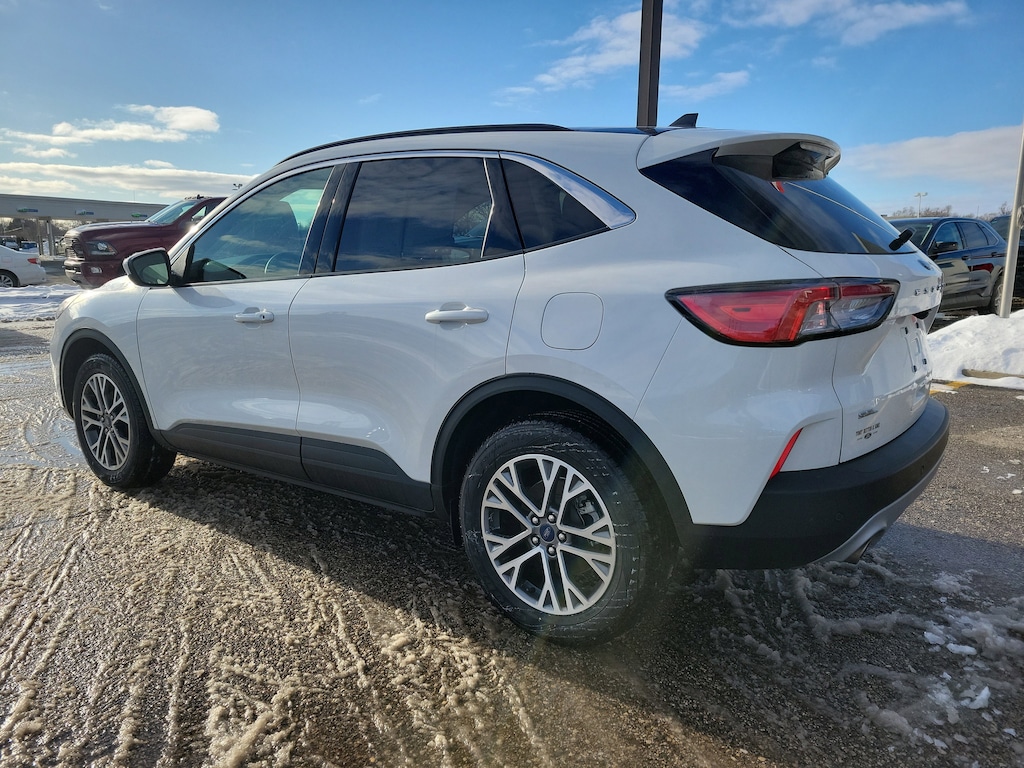 Certified 2022 Ford Escape SEL/ Nav/ Moon Roof/ Cold Weather Pkg/ AWD