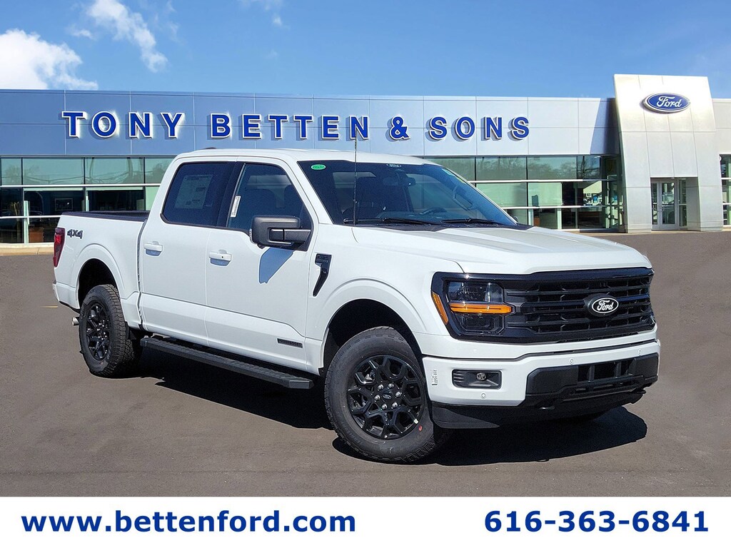 New 2025 Ford F-150 XLT Truck SuperCrew Cab