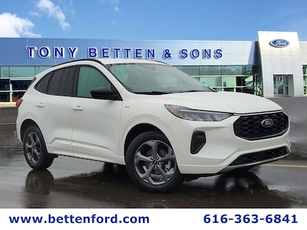 2023 Ford Escape ST-Line SUV