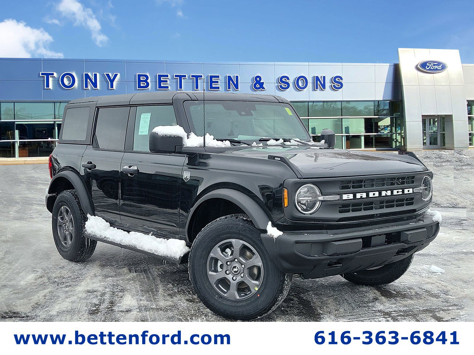 2025 Ford Bronco 4-Door Big Bend's photo