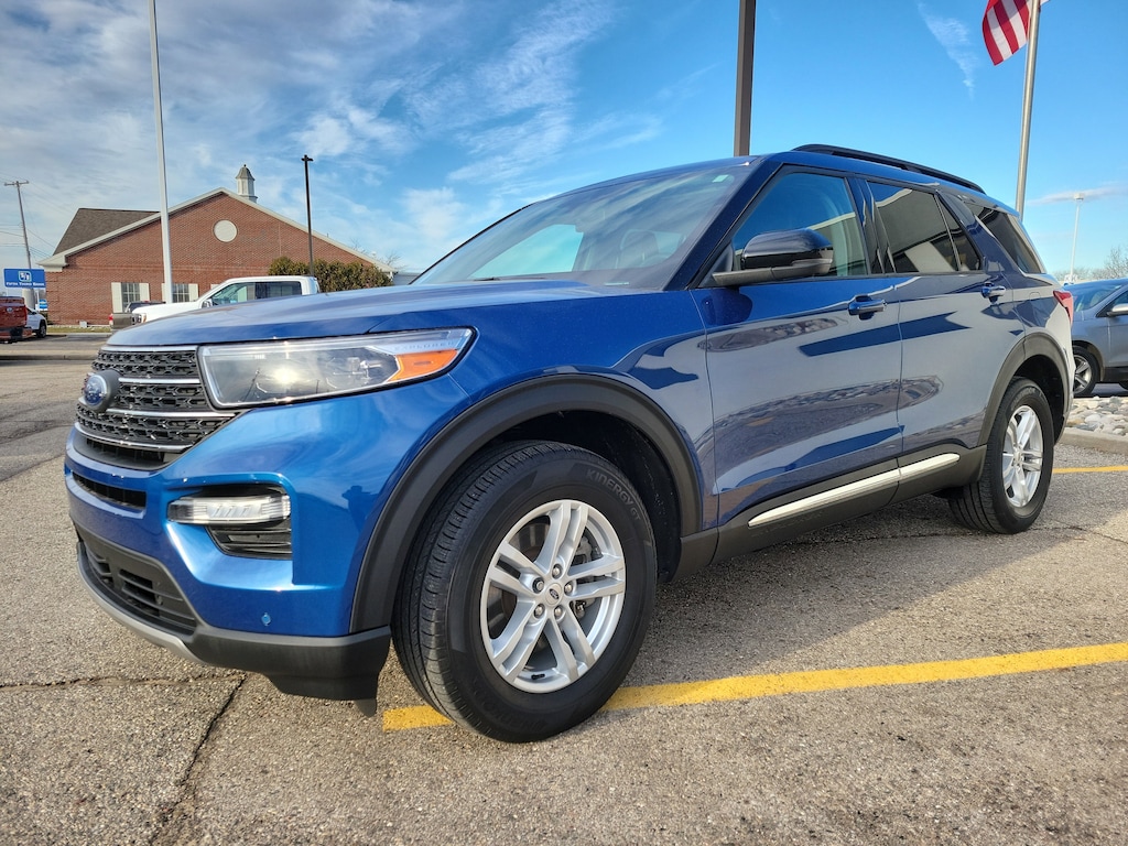 Used 2023 Ford Explorer XLT Tech Pkg/ Nav/ Tow Pkg/ 2nd Row Buckets/ 4WD