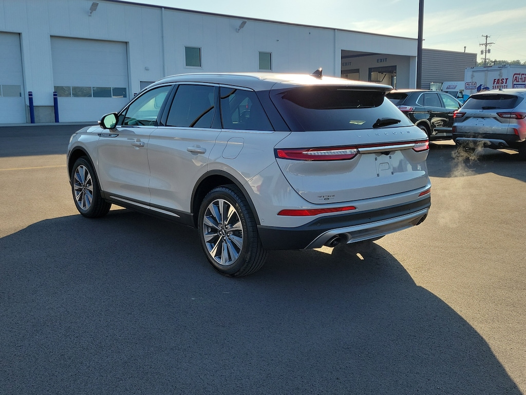 Used 2022 Lincoln Corsair Reserve/ Moon/ Nav/ Elements Pkg/ 19s/ AWD