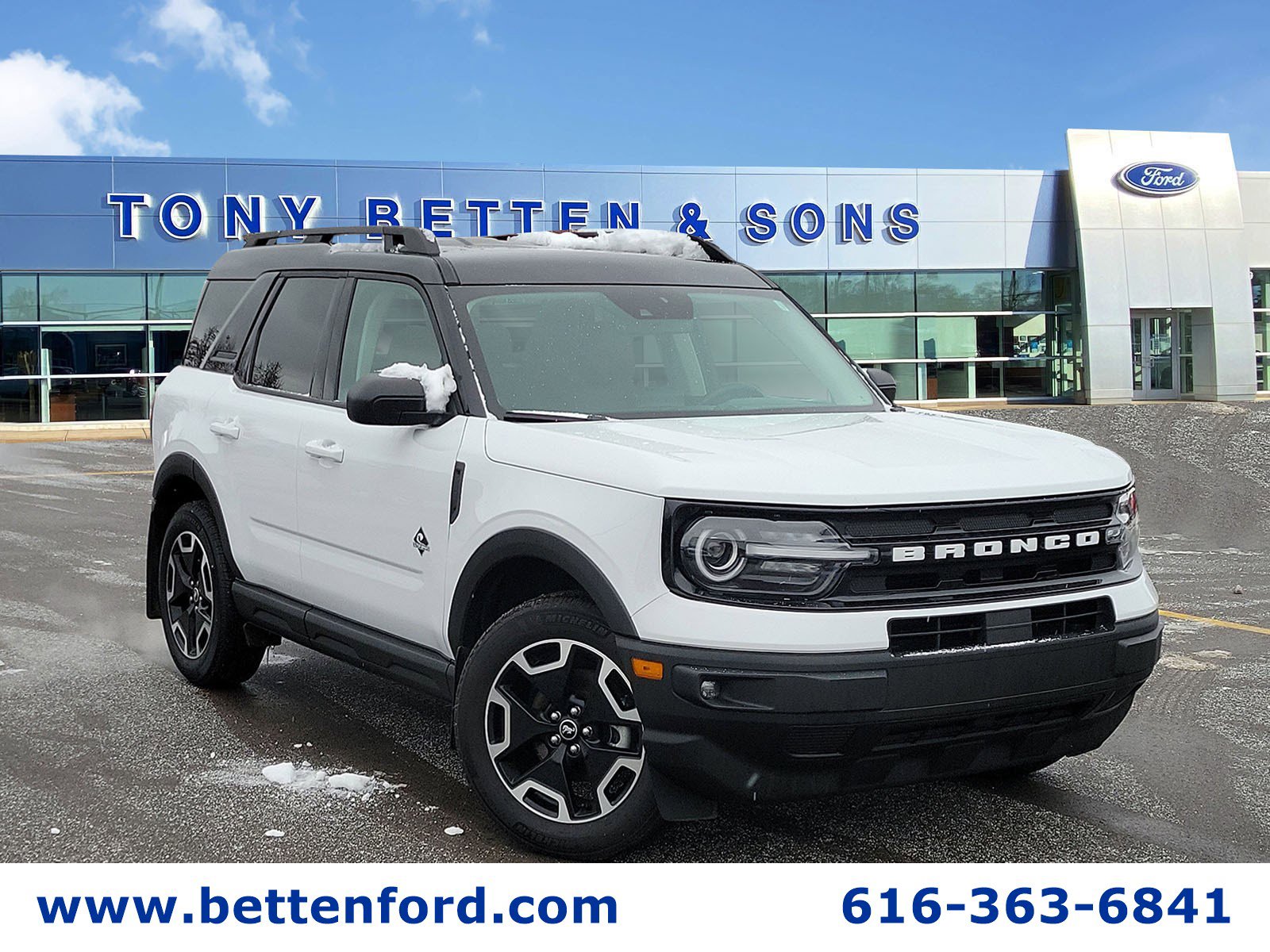 2023 Ford Bronco Sport Outer Banks's photo