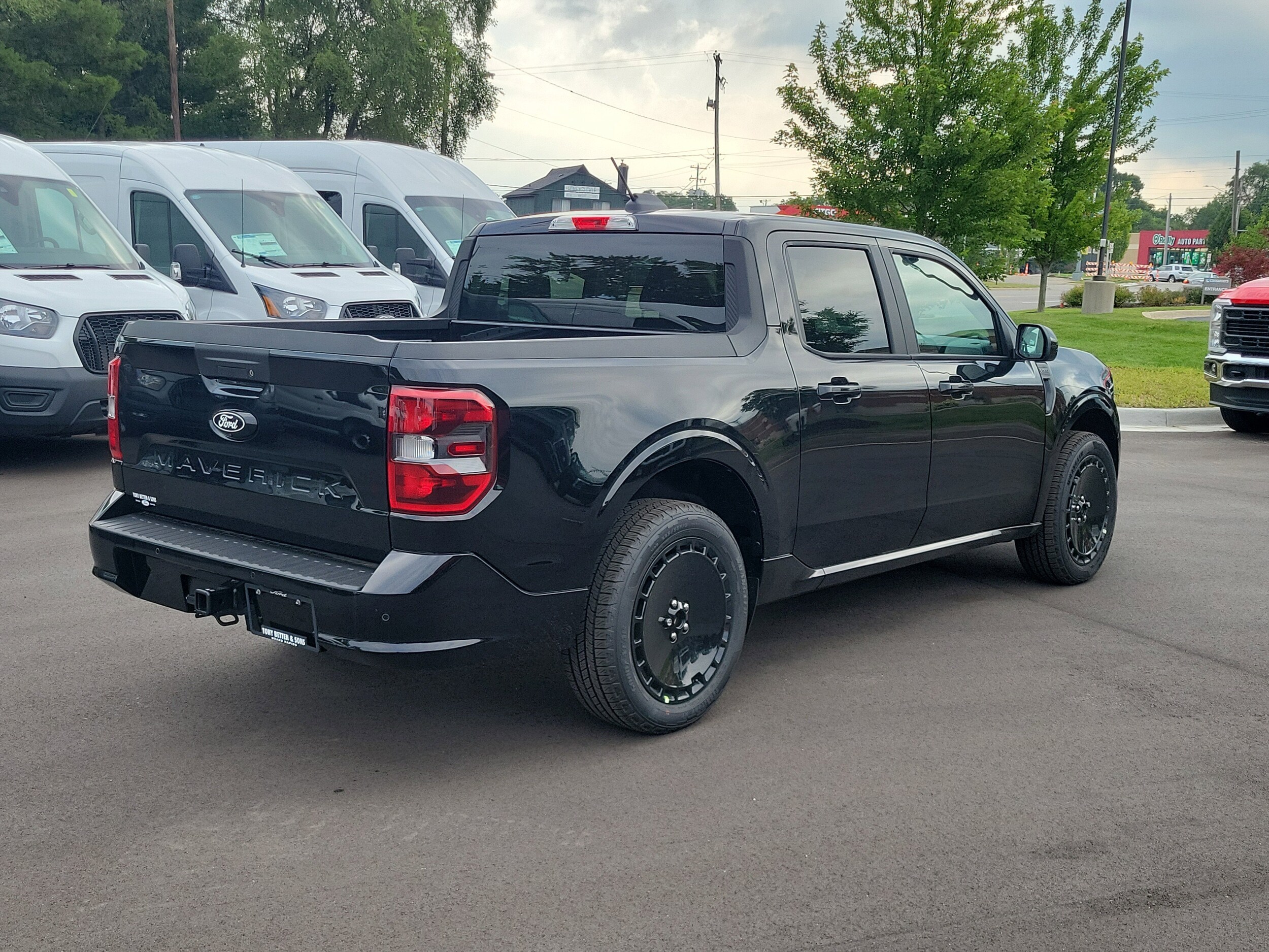 2025 Ford Maverick photo 3