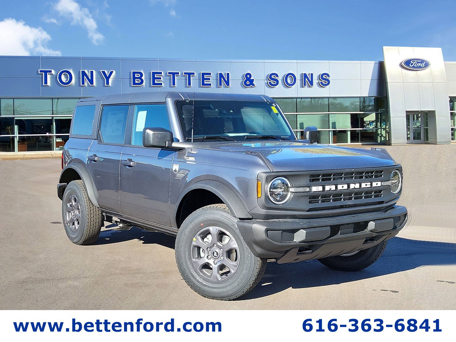2025 Ford Bronco 4-Door Big Bend's photo