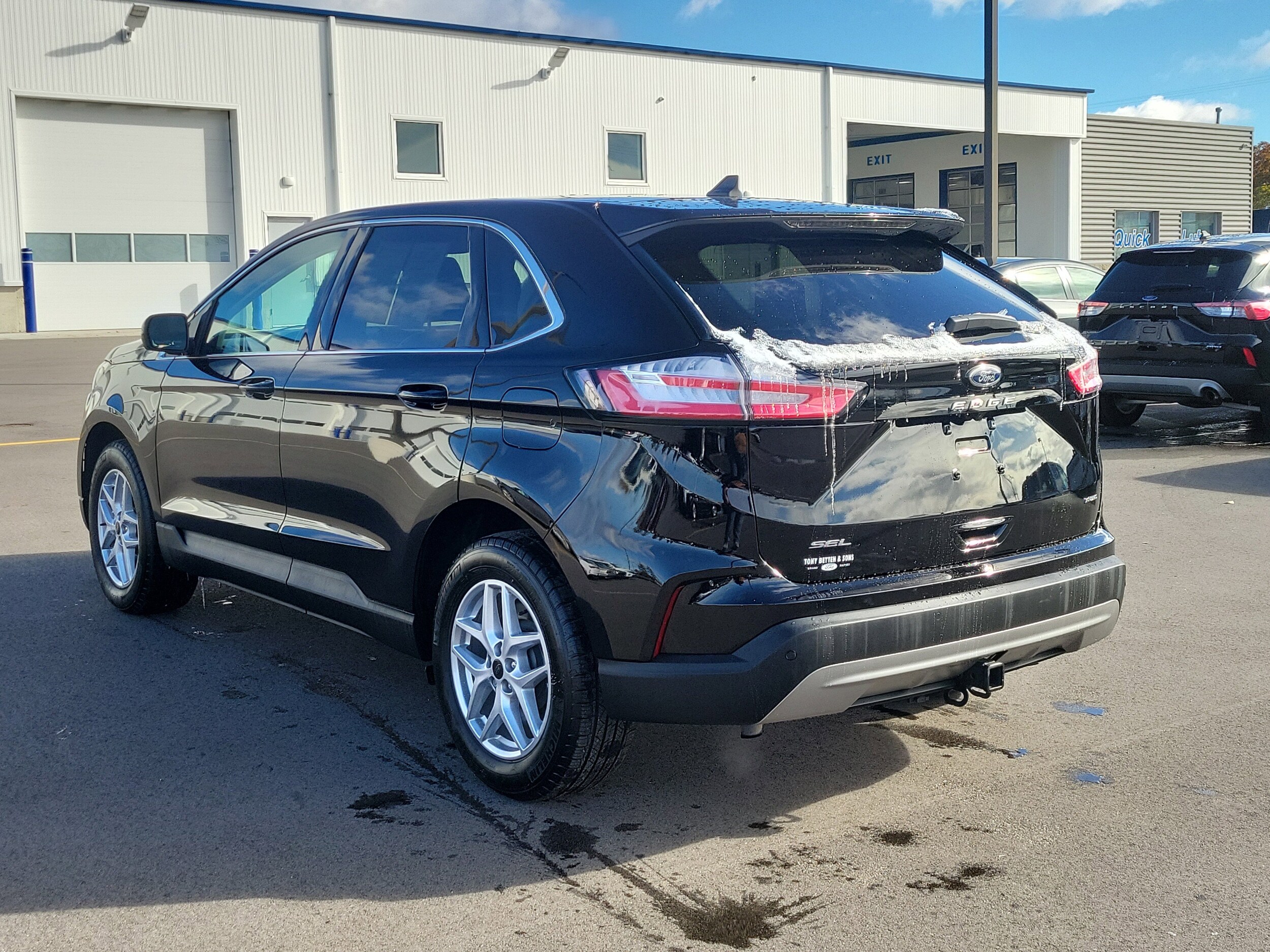 2024 Ford Edge SEL photo 3
