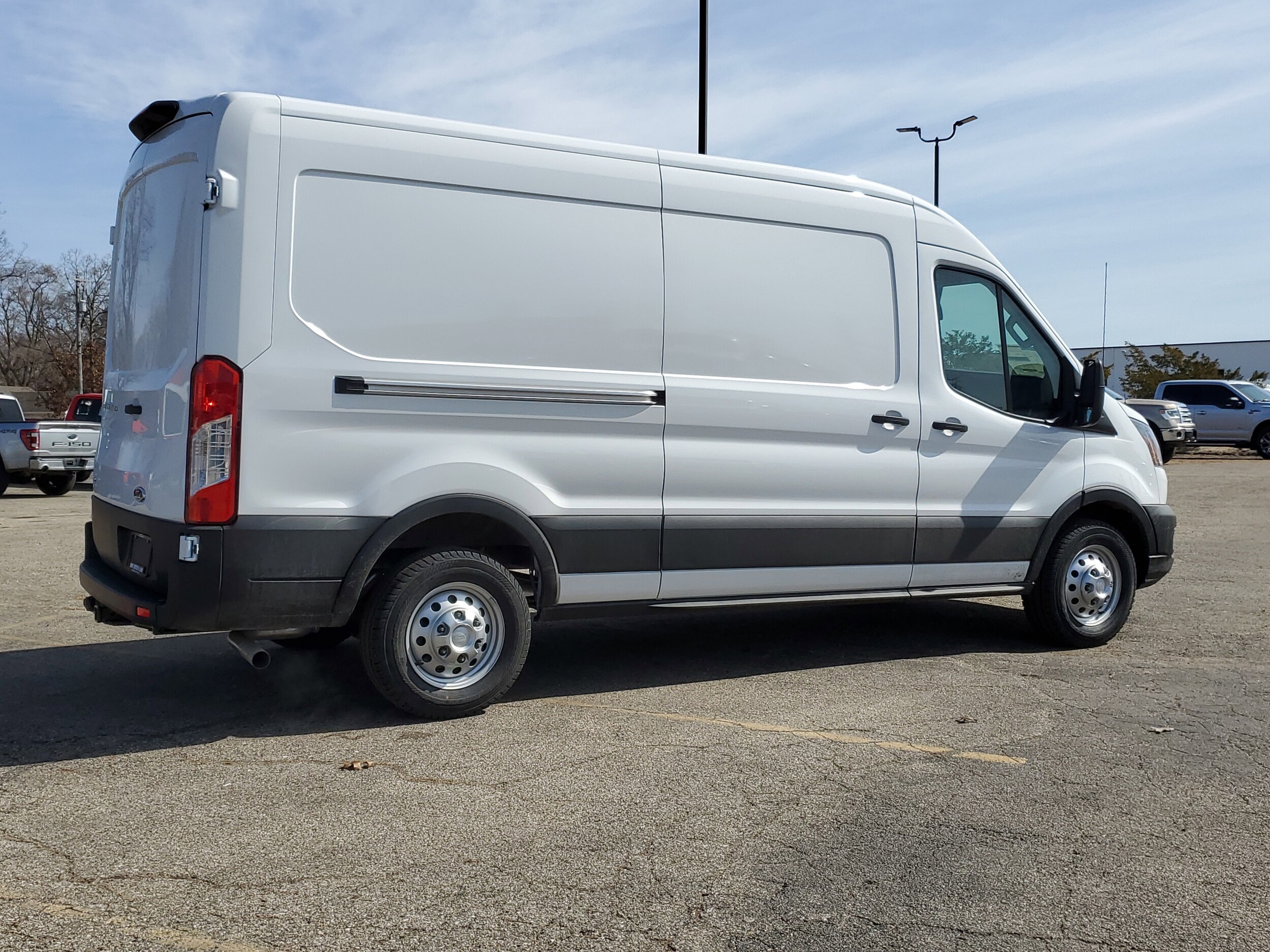 2025 Ford Transit photo 4